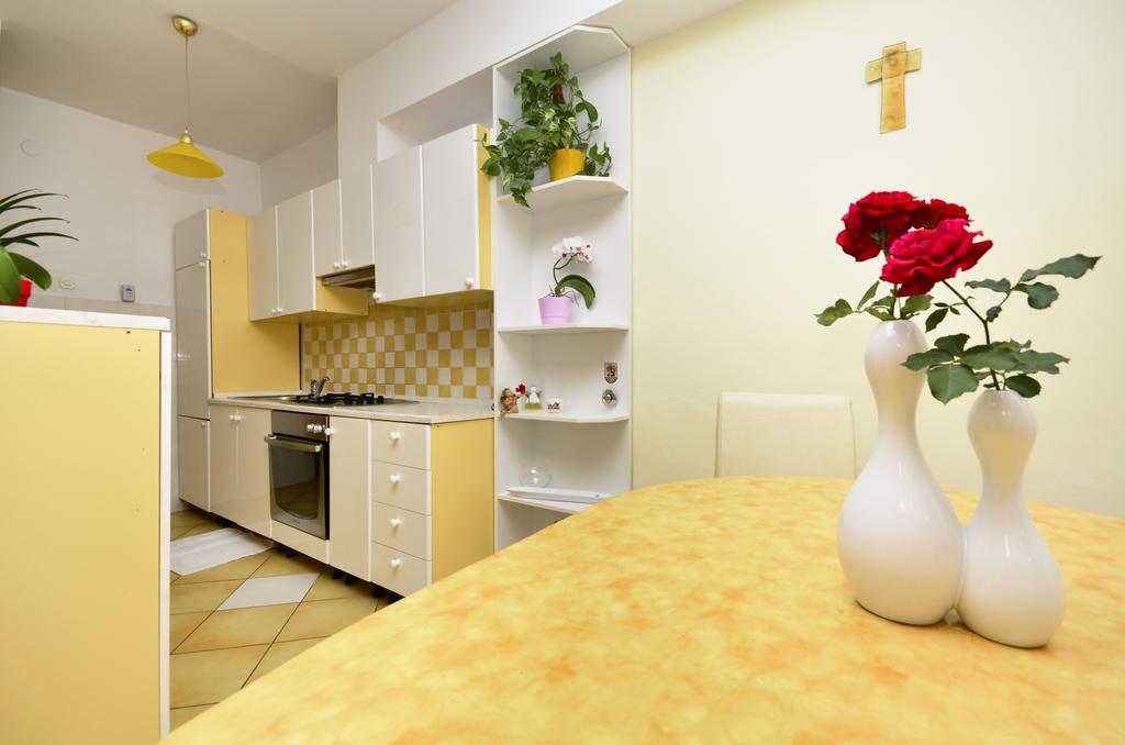 Apartmani Mira Drašnice Exterior foto